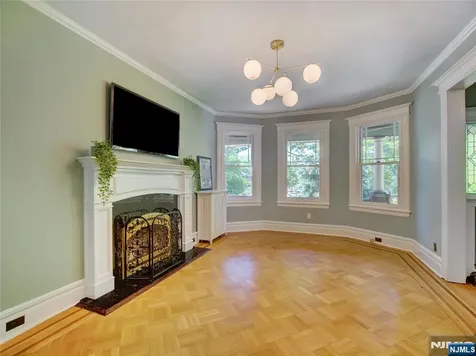 521 Belleville Avenue Glen Ridge NJ 07028