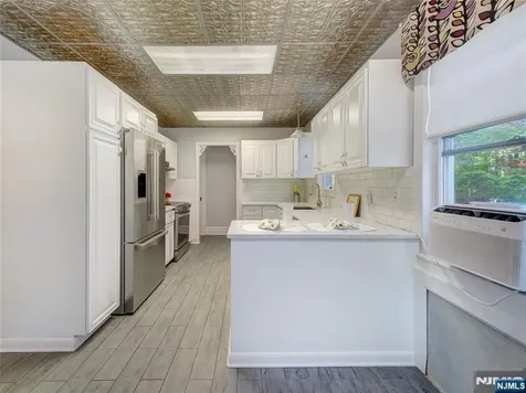 521 Belleville Avenue Glen Ridge NJ 07028