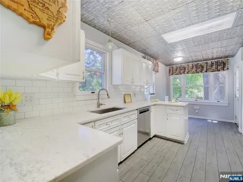 521 Belleville Avenue Glen Ridge NJ 07028