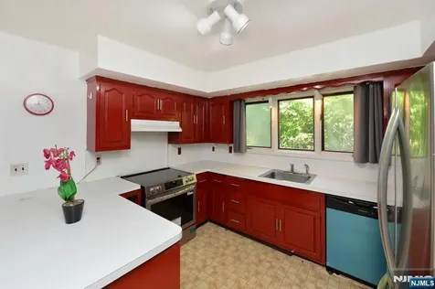 203 Mountain Avenue Hawthorne NJ 07506