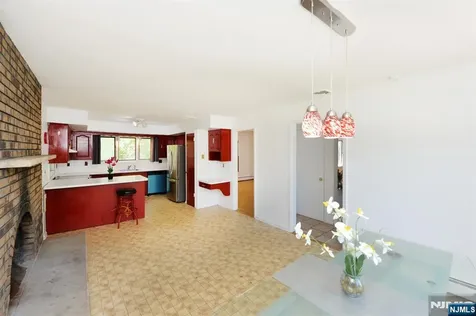 203 Mountain Avenue Hawthorne NJ 07506