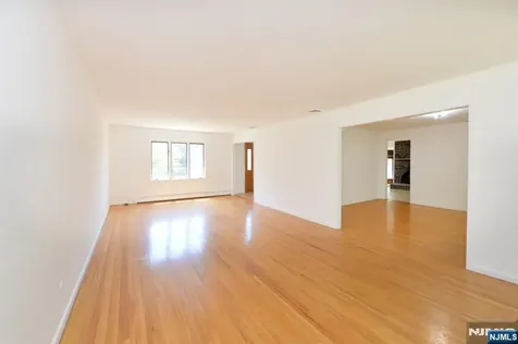 203 Mountain Avenue Hawthorne NJ 07506