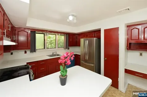 203 Mountain Avenue Hawthorne NJ 07506