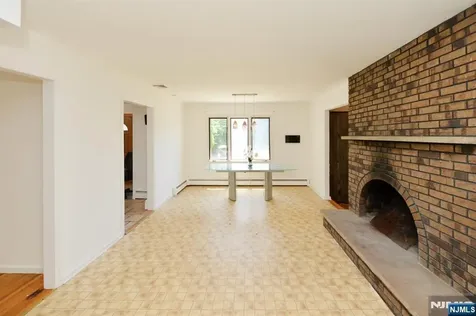203 Mountain Avenue Hawthorne NJ 07506