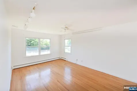 203 Mountain Avenue Hawthorne NJ 07506