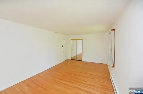 203 Mountain Avenue Hawthorne NJ 07506
