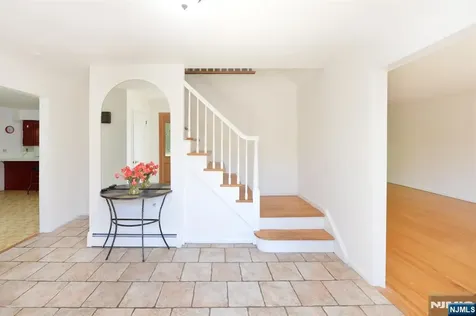 203 Mountain Avenue Hawthorne NJ 07506