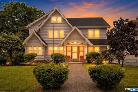 104 Carmita Avenue Rutherford NJ 07070