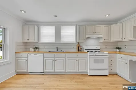 104 Carmita Avenue Rutherford NJ 07070