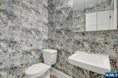283 Summit Street Norwood NJ 07648