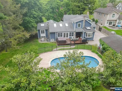 283 Summit Street Norwood NJ 07648