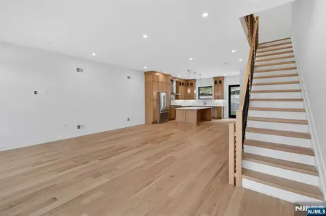 522 Valley Road Clifton NJ 07013