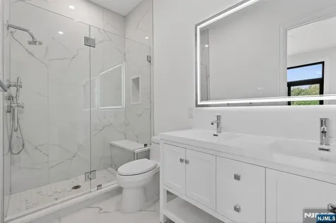 522 Valley Road Clifton NJ 07013