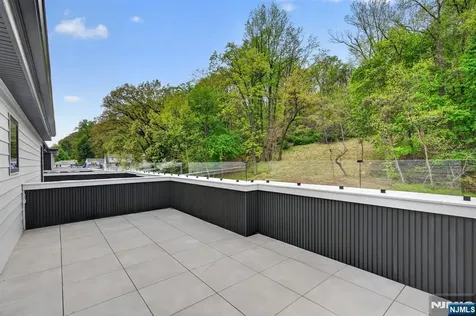 522 Valley Road Clifton NJ 07013