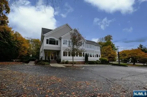 600 Godwin Avenue Midland Park NJ 07432