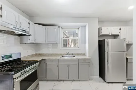 80 Melrose Avenue Irvington NJ 07111