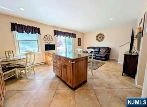 121 Highland Place Ridgefield Park NJ 07660
