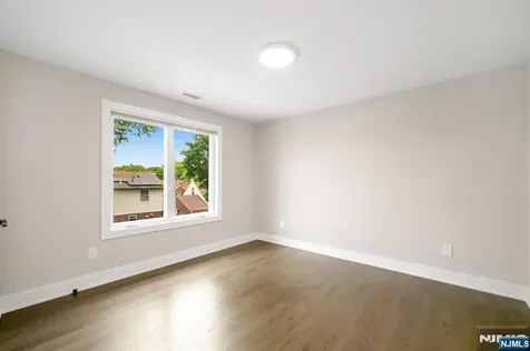 139 Philip Elmwood Park NJ 07407