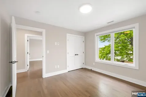 139 Philip Elmwood Park NJ 07407