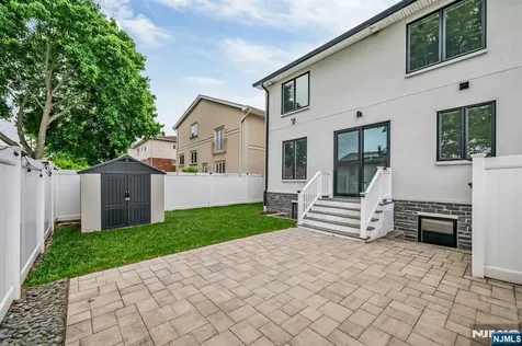139 Philip Elmwood Park NJ 07407