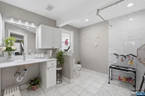 32 Willard Street Garfield NJ 07026