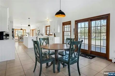 40 Horseneck Road Montville Township NJ 07045