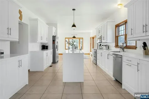 40 Horseneck Road Montville Township NJ 07045