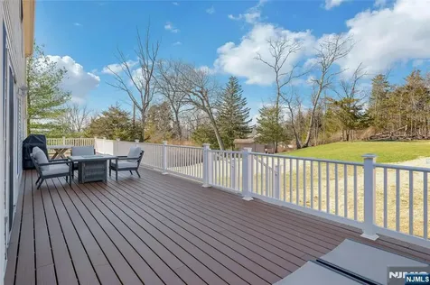 40 Horseneck Road Montville Township NJ 07045