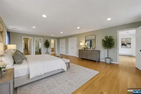 40 Horseneck Road Montville Township NJ 07045