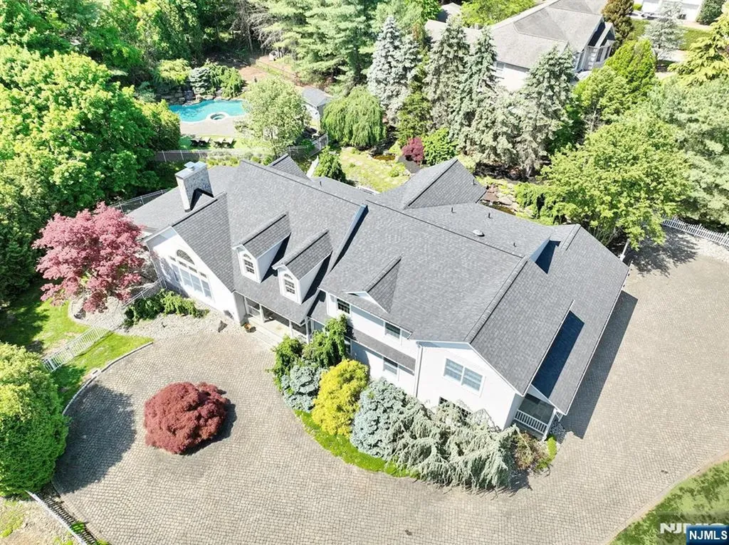 273 Glen Road Woodcliff Lake NJ 07677