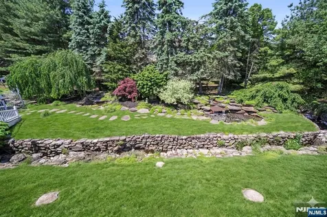 273 Glen Road Woodcliff Lake NJ 07677