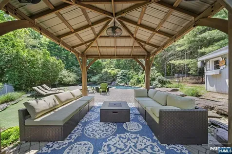 273 Glen Road Woodcliff Lake NJ 07677