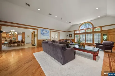 273 Glen Road Woodcliff Lake NJ 07677