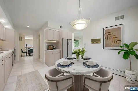 31 Berkeley Court Twp Of Washington NJ 07676