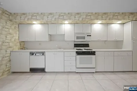 31 Berkeley Court Twp Of Washington NJ 07676