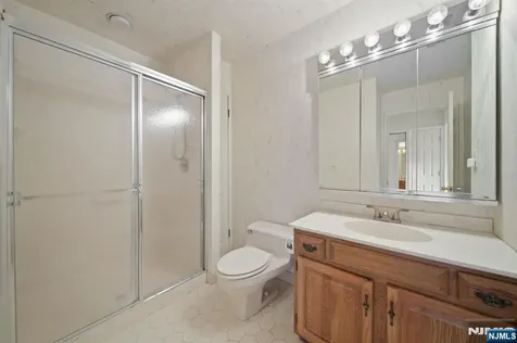 31 Berkeley Court Twp Of Washington NJ 07676