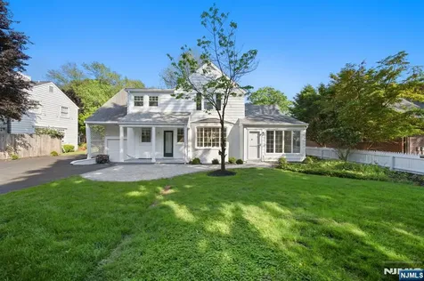 55 Forest Road Demarest NJ 07627