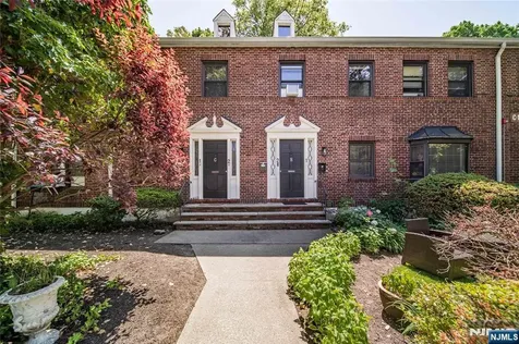 90 Tracey Place Englewood NJ 07631