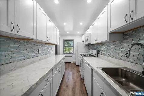 90 Tracey Place Englewood NJ 07631