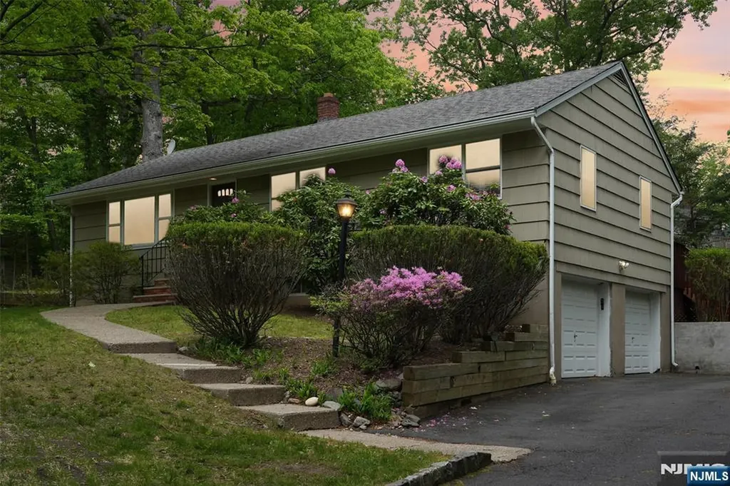 900 Hillsdale Avenue Hillsdale NJ 07642