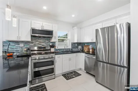 655 Boulevard New Milford NJ 07646