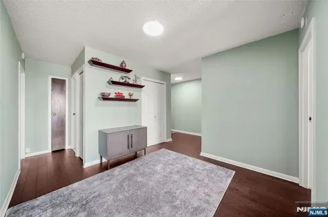 160 Overlook Avenue Hackensack NJ 07601