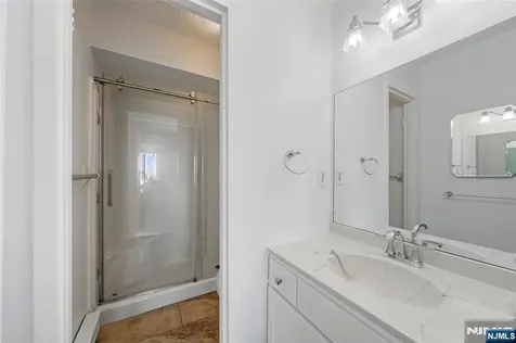 160 Overlook Avenue Hackensack NJ 07601