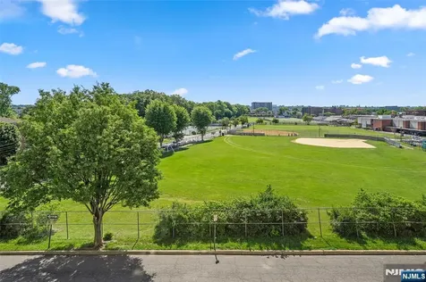 160 Overlook Avenue Hackensack NJ 07601