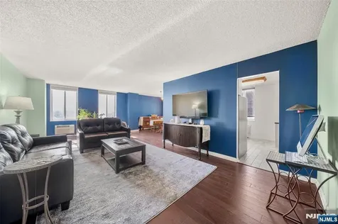 160 Overlook Avenue Hackensack NJ 07601