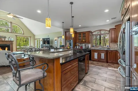 65 Gunn Road Branchville NJ 07826
