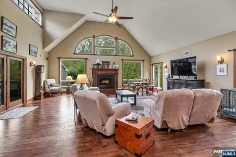65 Gunn Road Branchville NJ 07826