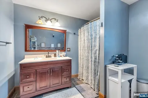 65 Gunn Road Branchville NJ 07826