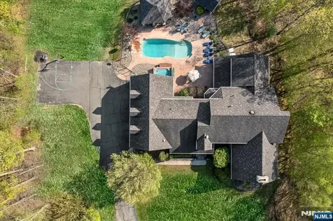65 Gunn Road Branchville NJ 07826