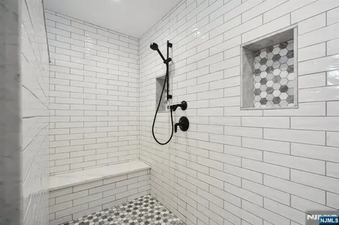 8 Sutton Road Hopatcong NJ 07843